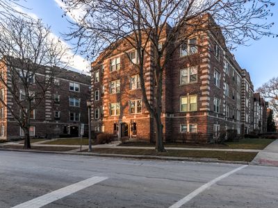 65 E Harris Ave APT 2B