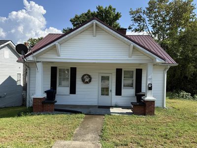 709 Cline St
