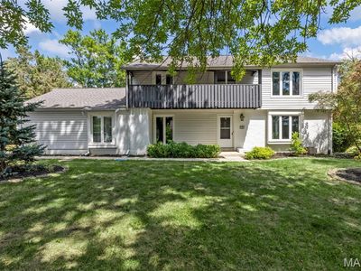 2 Parkrose Ct