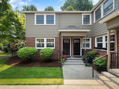 2555 NW Savier St APT 18