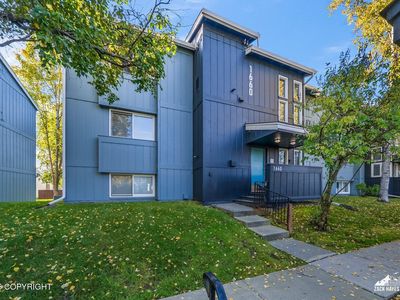 1660 Eastridge Dr #4-301