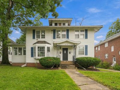 3718 S Wayne Ave