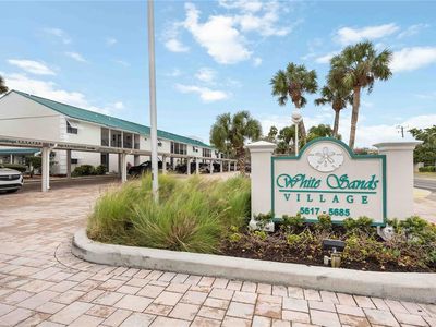 5673 MIDNIGHT PASS ROAD #202