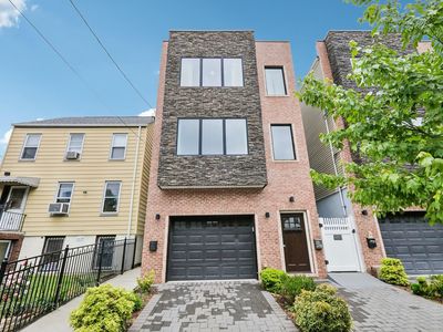 28 Saint Pauls Ave #B
