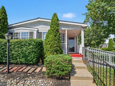 Property at 10 Juniper Ct W, Harleysville, PA