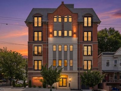 3316 John F Kennedy Blvd #404