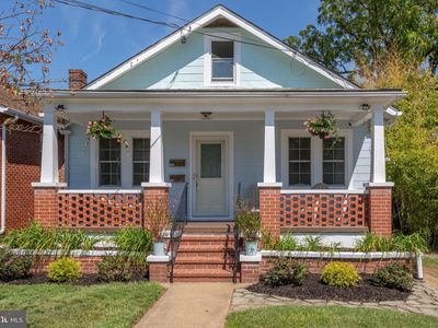 1903 Charles St