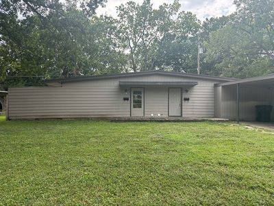 Property at 2921 SW Atwood Ave, Topeka, KS