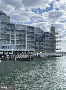 1021 W Main St UNIT 404