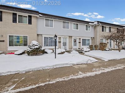 28028 Universal Dr