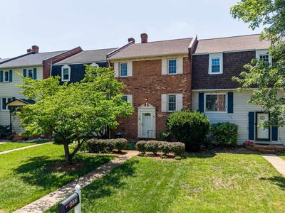 1055 Meadowlark Dr