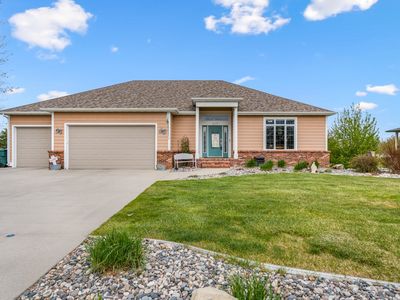 2037 Wentworth Dr