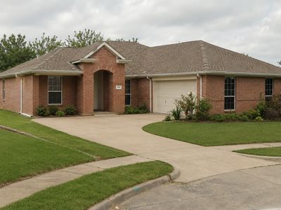 1412 Sleepy Hollow Dr