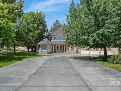 1672 Briarwood Ln
