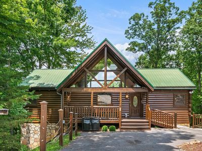 2117 E View Dr