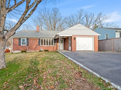 121 View Street