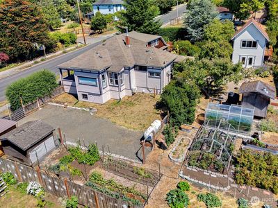 611 Rose Street