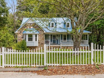 120 Buckeye Ln NW