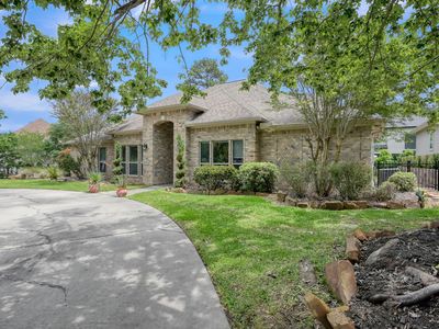 221 Edgewood Dr
