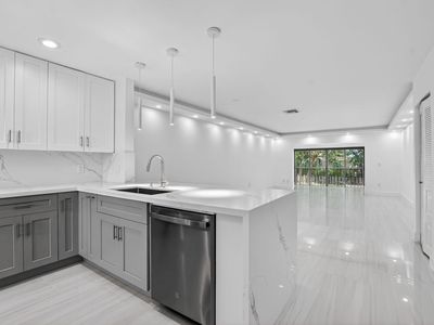 9272 Vista Del Lago #28F