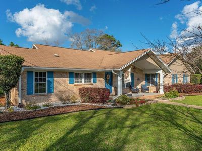 110 Eagle Ct