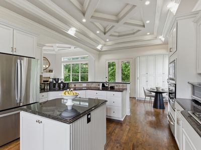 548 Summit Oaks Ct