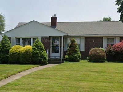 105 Broadmoor Rd