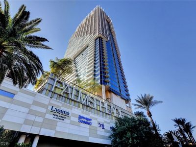 4381 W Flamingo Rd #1206