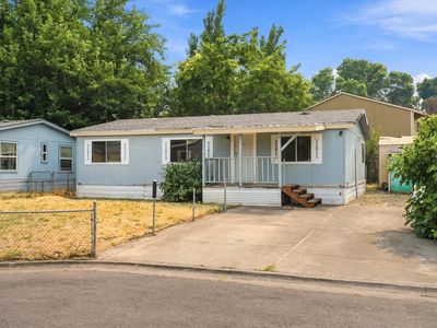 222 Meadow Ln