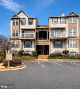 8248 Catbird Cir Unit 101