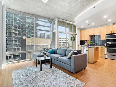 923 Peachtree St NE Unit 825