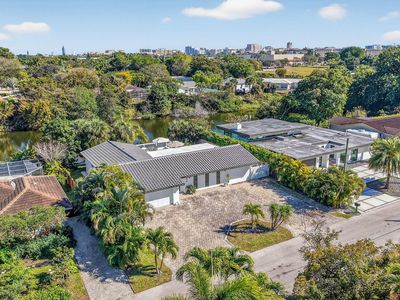 876 NW 6th Avenue