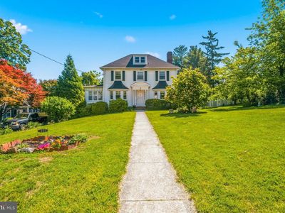 121 Forest Ave