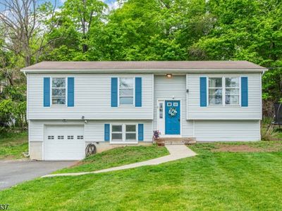 5 Valley Dr W