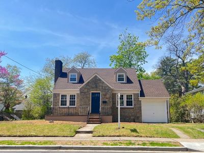 318 Hawthorne Avenue