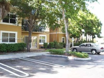 8821 Wiles Rd APT 102