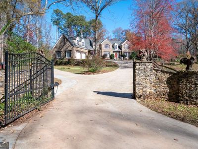 355 Clark Creek Pass