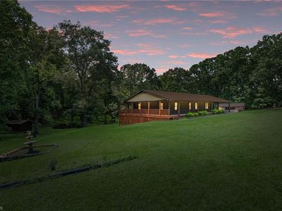 180 Mountain Valley Dr