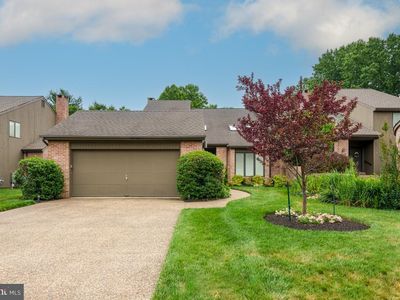 109 Downs Dr