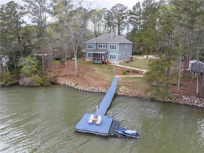 1077 Lee Road 370