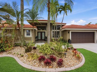1135 Fairfax Ln