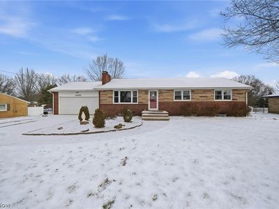 2525 Hollyview Ave NE