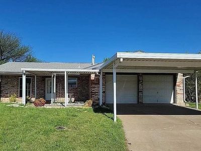 1614 NW Beechwood Dr