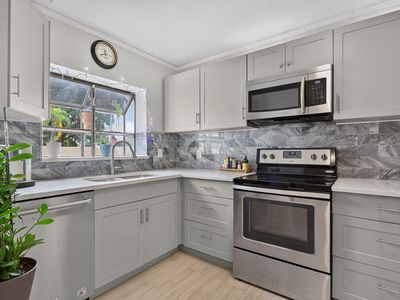 305 Congressional Way