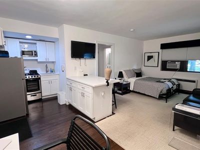 420 Park Place #1H