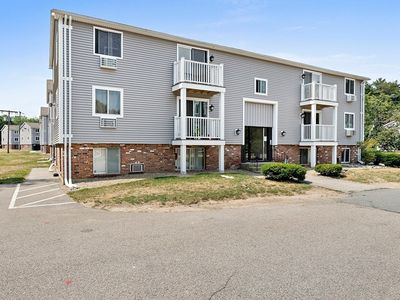 8 Royal Dane Dr APT 65