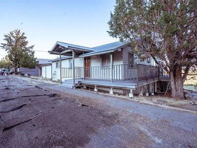701825 W Side Rd