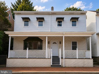 142 W Bacon St