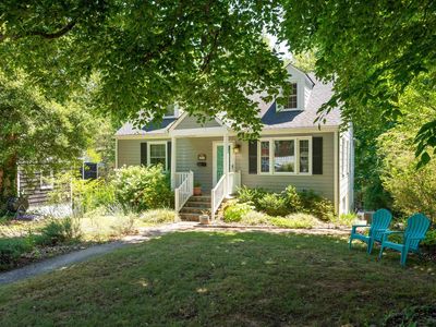 1614 Rose Hill Dr