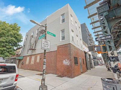 2693 Fulton St